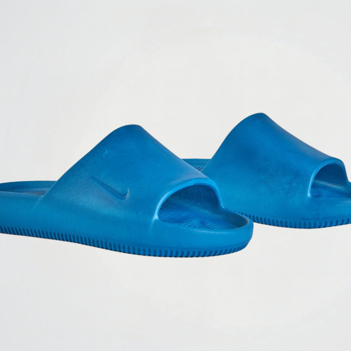 NK Basic Light Blue Slides