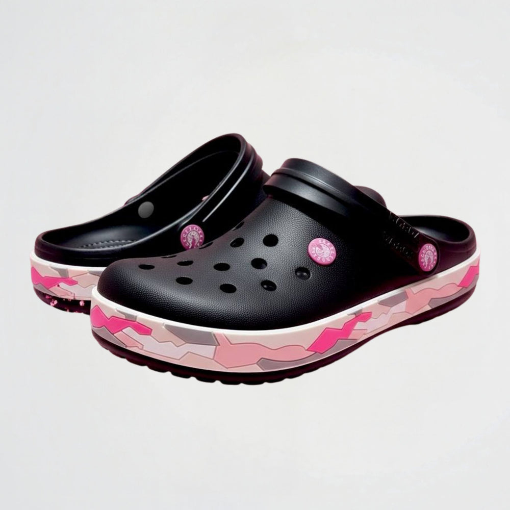 Commando Black Clogs