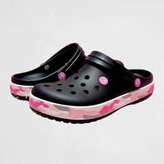 Commando Black Clogs